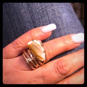 Gorgeous rose gold Kendra Scott ring